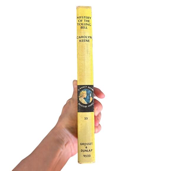 VTG 1946 Nancy Drew #23 Mystery of the Tolling Bell Book, HC - Picture 5 of 5